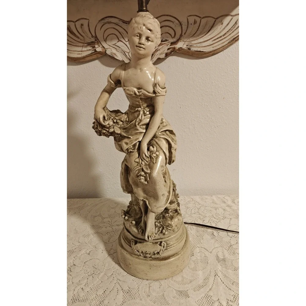 Vintage Early-mid 20th Century Plaster Mold Figural Table Lamp. Needs Re-wired